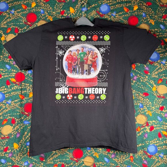 Big Bang Theory TV Show Mens 2XLT Christmas T-Shirt Sheldon Cooper Penny Leonard - Picture 1 of 5